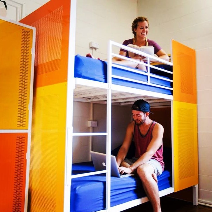 Privacy Commercial bunk bed orange