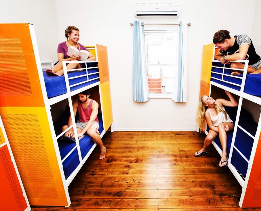 Privacy Commercial bunk bed orange